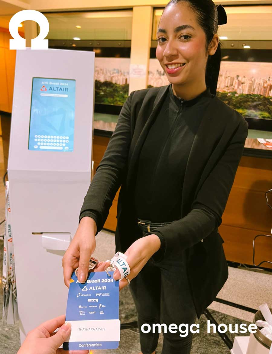 Totens e tecnologia Omega House em evento produzido por agência parceira